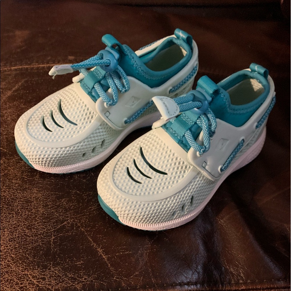 Sperry toddler girls boat shoe size 7